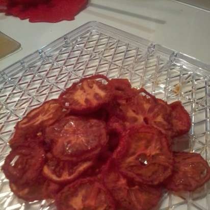 Chipsy pomidorowe z przyprawami