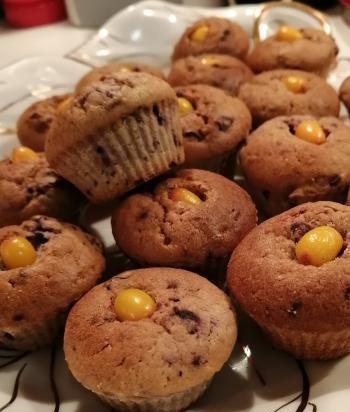 Muffins with currants (+ video)
