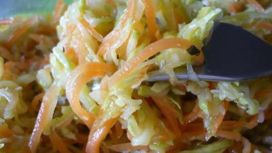 Ensalada de calabacín y zanahoria al estilo coreano
