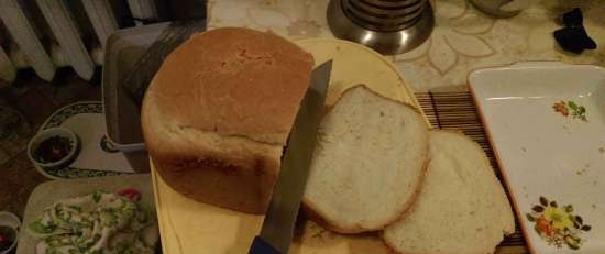 Wypiekacz do chleba Redmond RBM-M1907