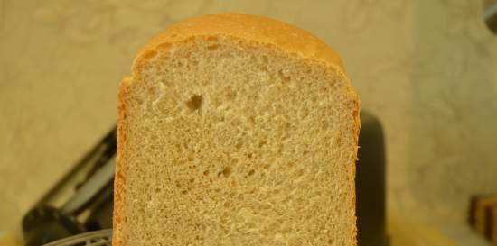 Alaska BM2600. Biały chleb w wypiekaczu do chleba