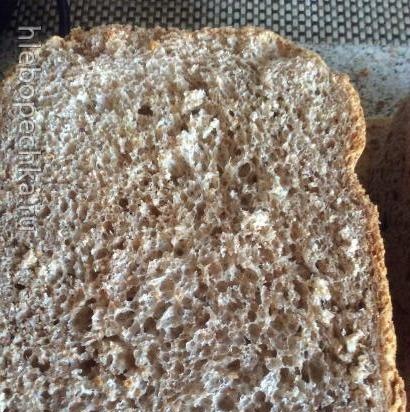 Macinare la farina per il pane a casa