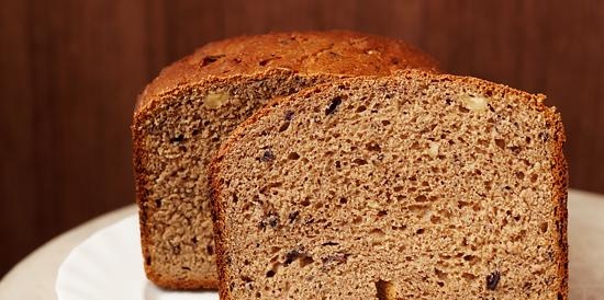 Rye bread with dried apricots, prunes and hazelnuts (bread maker)