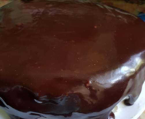 Pastel de chocolate en agua hirviendo