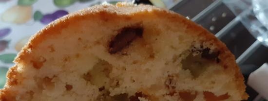 Muffin all'arancia con olio d'oliva, mirtilli rossi secchi e noci