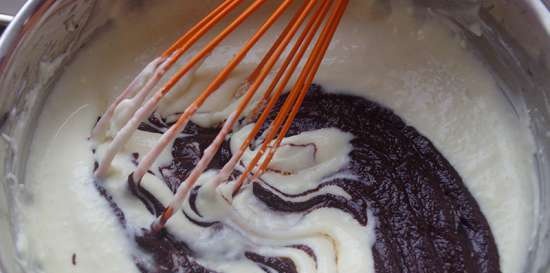 Postre caliente de chocolate con mascarpone