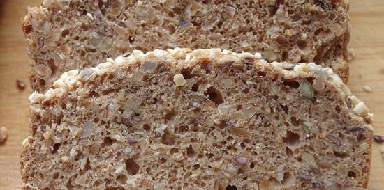 Teljes kiőrlésű kenyér - 5 perc, nem gyúrható (Suzanne Zaisl)