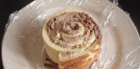 Roll cake con queso crema y nutella
