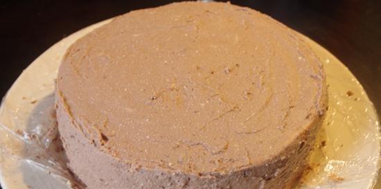 Rotolo di torta con crema di formaggio e nutella