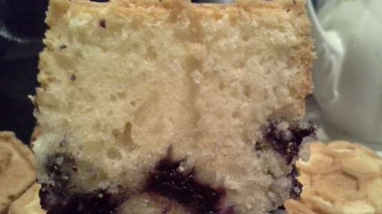 Muffin jagodowy ze śmietaną w formie Honeycomb od Nordic Ware