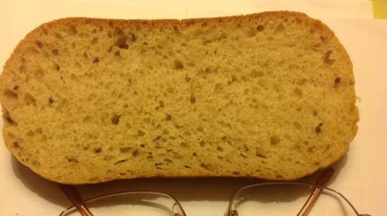 Pane bianco quotidiano con lievito vivo / pressato in una macchina per il pane Panasonic SD-2500