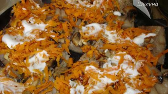 Caballa con champiñones y zanahorias en la airfryer (plato magro)