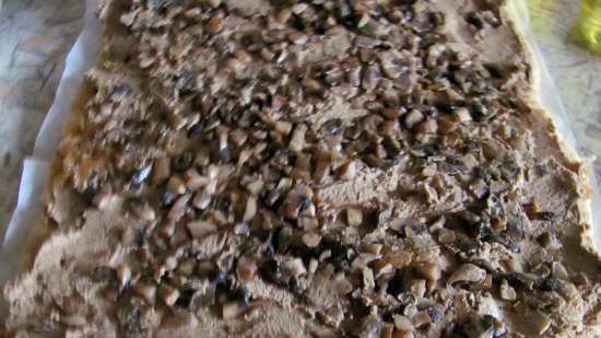 Rotolo di biscotto di grano saraceno con fegato e funghi