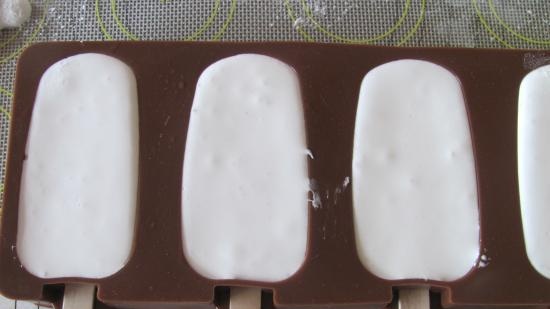Marshmallow popsicle