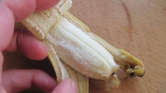 Sałatka chutney z suszonymi bananami (chude, wegetariańskie)