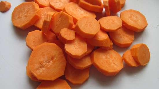 Cous cous con patate dolci, carote e melograno (magro)