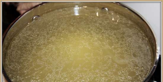Zuppa di cavolo cappuccio Royal sour, con tacchino (pentola a pressione multicooker marca 6051)