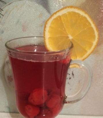 Cseresznye-mandula forró limonádé