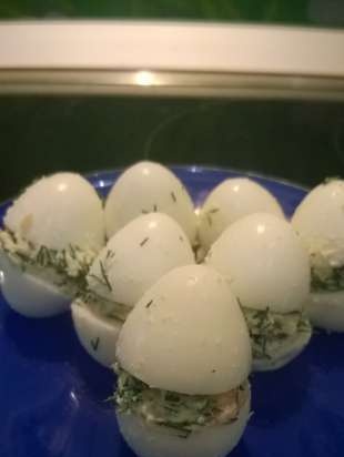 Huevos de codorniz rellenos