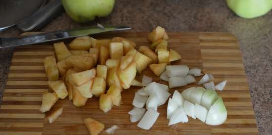 Pasta con manzanas, curry y albóndigas (utilizando la multicocina Brand 37501)