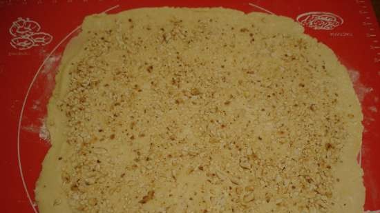 Pastel de mantequilla de avellana con manzanas (pizzero Princess 115000)