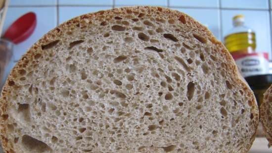 خبز القمح المخمر مع دقيق الحنطة