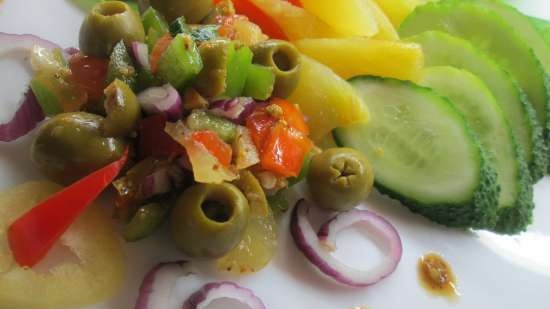 Ensalada de frescura oriental de piña con verduras en salsa de jengibre