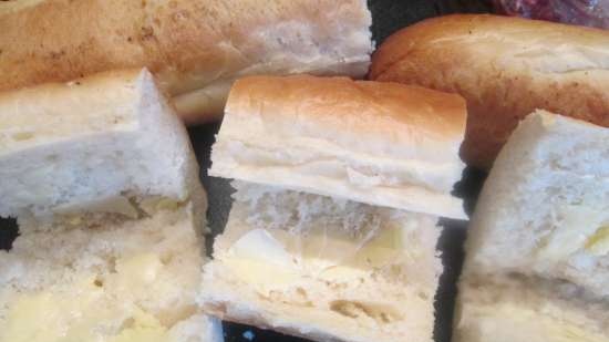 مقبلات سمك مخبوزة في خبز باجيت