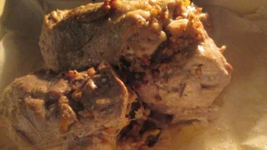 Carne de cerdo rellena de trigo sarraceno y setas