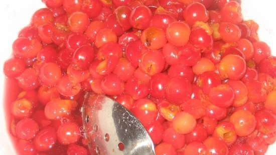 Sűrű lekvár / püré lédús bogyós gyümölcsökből (gyümölcsök, zöldségek) sűrítőanyagok nélkül a mikrohullámú sütőben (például sárgabarack és cseresznye)