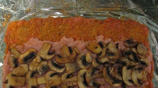 Vepřová a kuřecí rolka v koření s houbami