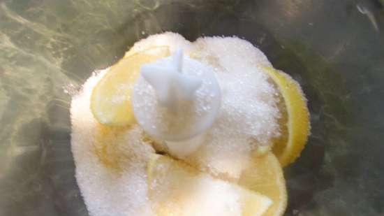 Pastel de calabaza y limón con gorro de ardilla