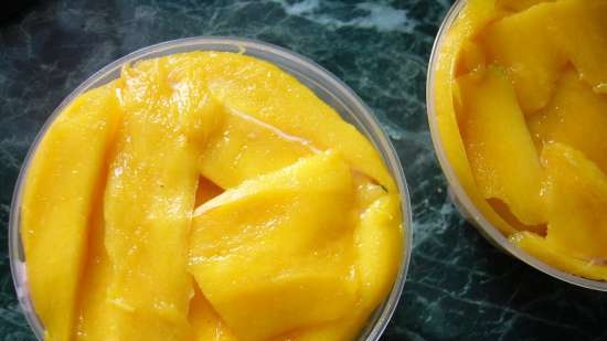Eper desszert mangóval