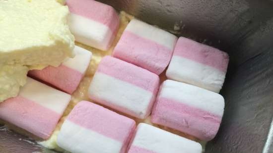 Zapiekanka twarogowa z piankami marshmallows