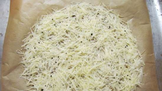 أطباق الجبن مع الأرز (Riso Ermes all nocciole in cialda di parmigiano e sem di sesamo nero)