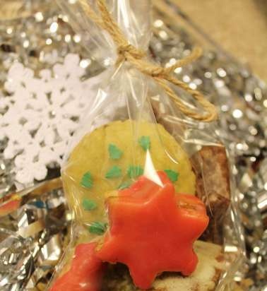 Mailenderli Biscotti di Natale con frutta candita e noci (Mailenderli)