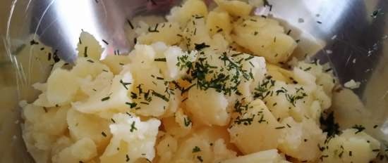 Patatas con huevos de codorniz al horno.