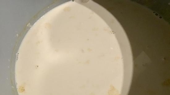 Sült tej Ninja® Foodi® 6,5-qt-ban.