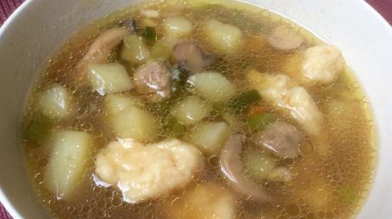 Soppsuppe med kjøttkaker og dumplings (Delonghi Multicusin)