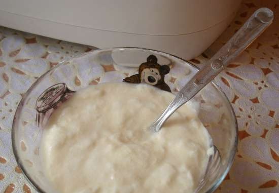 Joghurt a Midea kenyérsütőben AHS15BC