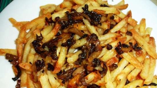 Fried potatoes with mushrooms in the Redber AF-4010 Air Fryer