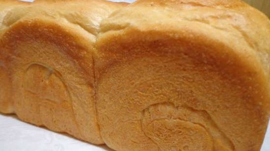 Pane tostato preparato con farina di farro