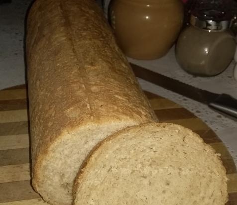 Pirított kenyér érett tésztán