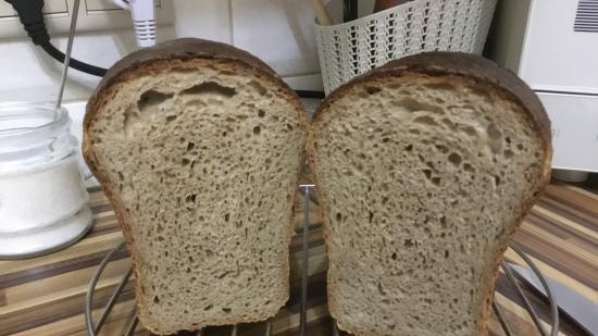 Rustykalny chleb na zakwasie Levito Madre