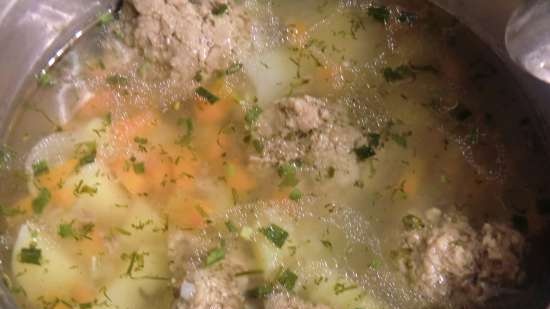 Zupa dziecięca i kasza gryczana z klopsikami (szybkowar + kuchenka)