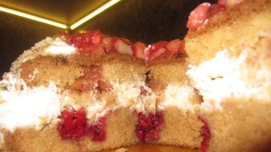 Pastel de gelatina (pastel) con relleno de frutas y crema