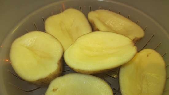 Okruchy ziemniaków do kuchenki mikrofalowej z dodatkami do lodów