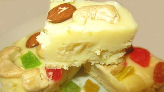 Dessert alla panna acida Burfi (o crema o intercalare per torta)
