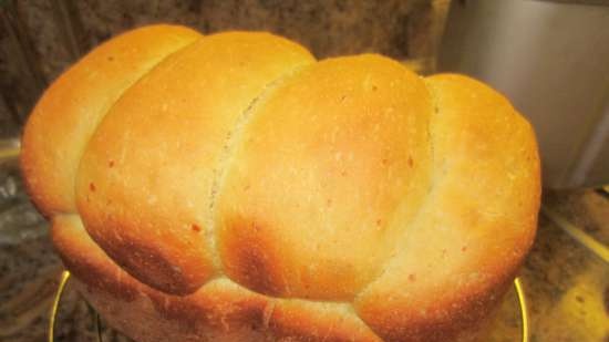 Tejszínes kenyér sajttal és kukoricaliszttel (kenyérkészítő)
