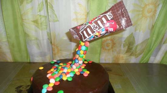 Ciasto z czekoladą M & M's i Kit Kat (warsztat dekoracji)